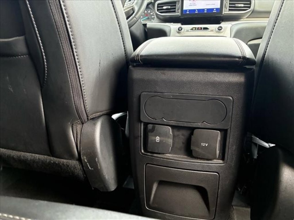 Used 2024 Ford Explorer XLT w/ Equipment Group 202A AWD/4WD image 20