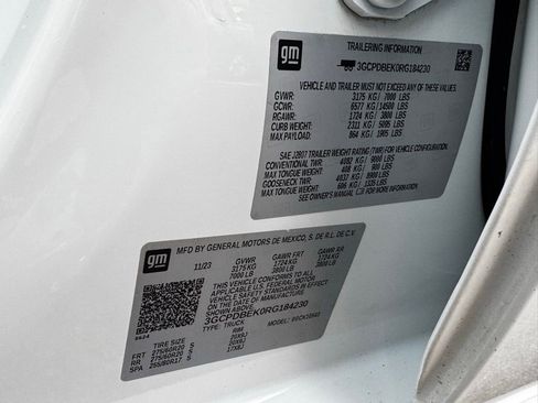 Used 2024 Chevrolet Silverado 1500 Custom image 26