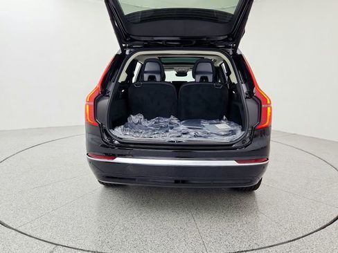 New 2026 Volvo XC90 B6 Plus w/ Protection Package image 15