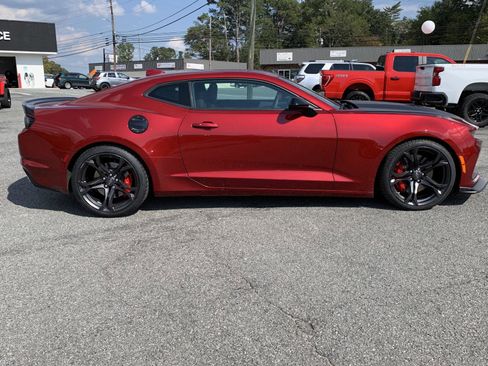 Used 2021 Chevrolet Camaro SS image 5