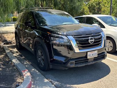 Certified 2025 Nissan Pathfinder SV