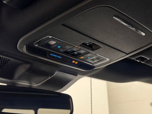 New 2026 Ford F250 Platinum w/ FX4 Off-Road Package image 35