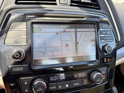 Used 2016 Nissan Maxima 3.5 SL FWD image 27