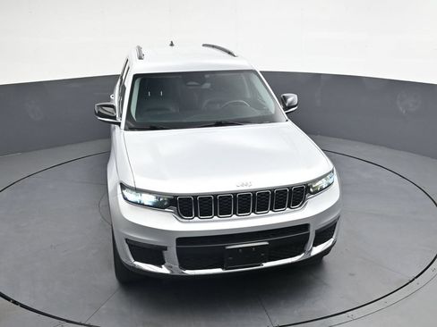 Used 2023 Jeep Grand Cherokee L Limited AWD/4WD image 34
