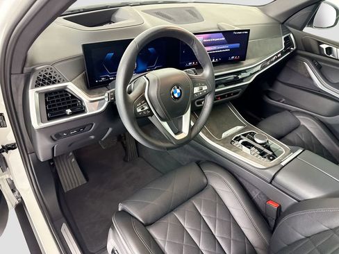 Used 2024 BMW X5 xDrive40i w/ Parking Assistance Package AWD/4WD image 9
