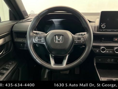 Used 2025 Honda CR-V Sport image 12