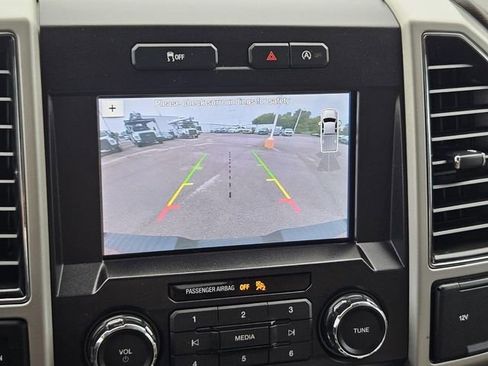Used 2019 Ford F150 Lariat RWD image 33