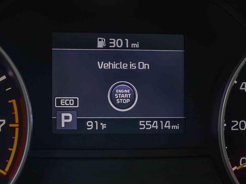 Certified 2022 Kia Sportage EX w/ EX Technology Package AWD/4WD image 8