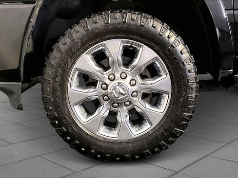 Used 2019 RAM 2500 Limited image 11