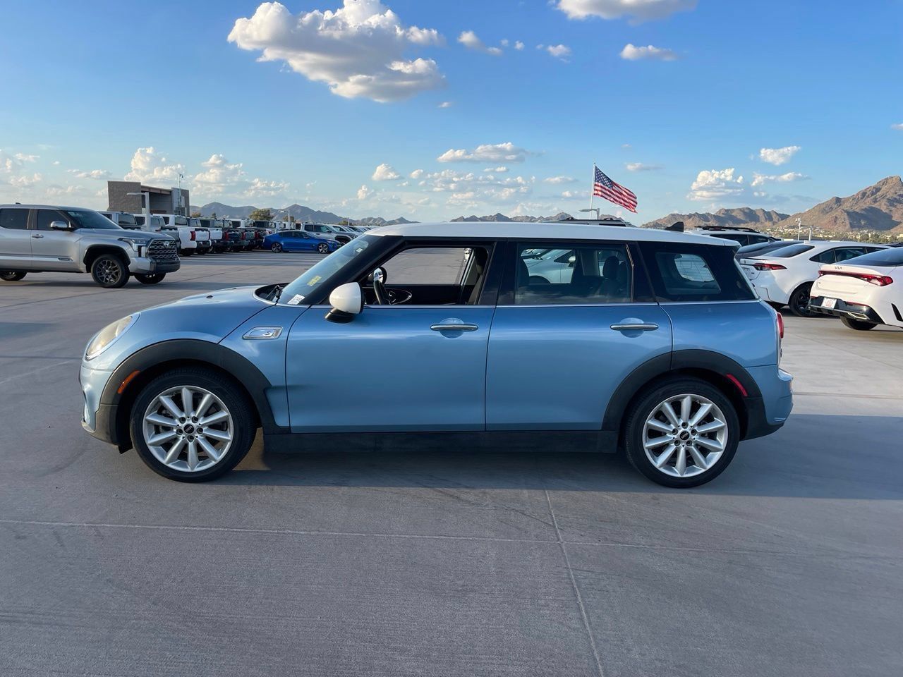Used 2017 MINI Cooper Clubman S FWD image 4
