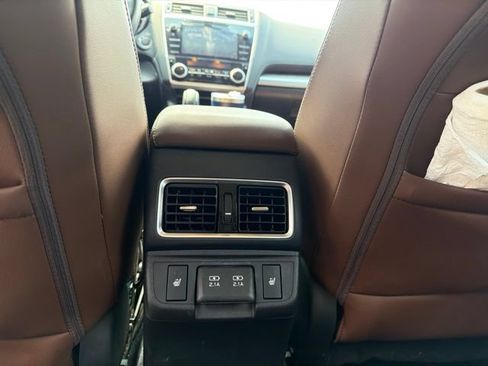 Used 2019 Subaru Outback 2.5i Touring AWD/4WD image 7