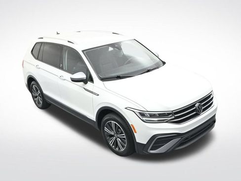 Used 2024 Volkswagen Tiguan Wolfsburg Edition FWD image 22