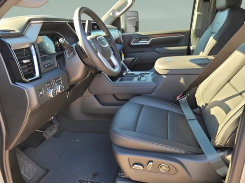New 2026 GMC Sierra 3500 Denali w/ Technology Package image 23
