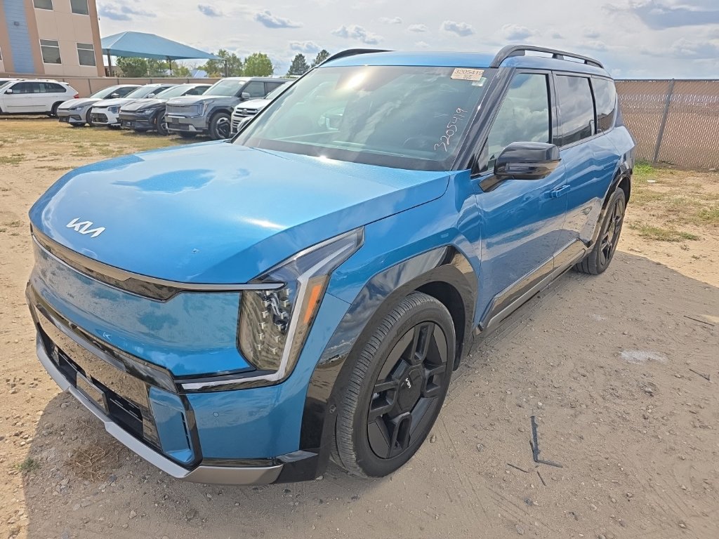 Certified 2024 Kia EV9 GT-Line AWD/4WD image 1
