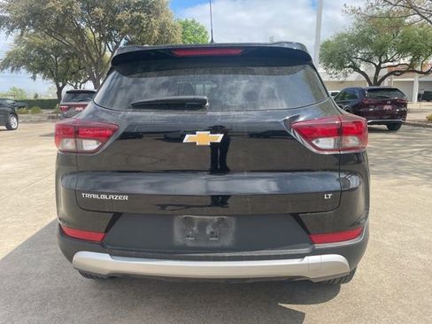 Used 2025 Chevrolet TrailBlazer LT image 6