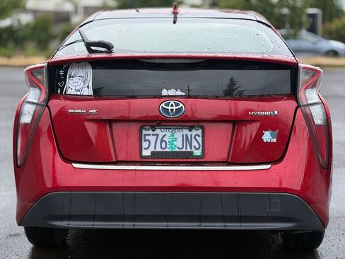 Used 2016 Toyota Prius Three FWD image 4
