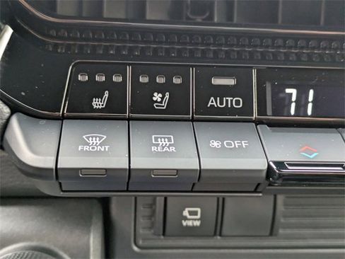 Used 2025 Toyota Land Cruiser image 26