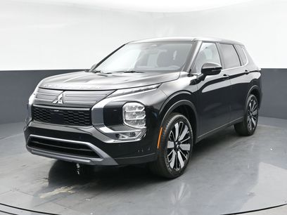 New 2025 Mitsubishi Outlander SE