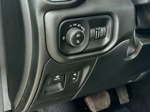 Used 2025 RAM 1500 Laramie w/ Sport Appearance Package AWD/4WD image 10