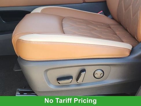 New 2026 Nissan Pathfinder Platinum image 18