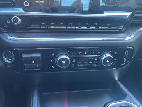 Used 2024 GMC Sierra 1500 SLT image 16