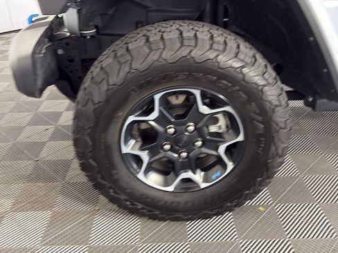 Used 2023 Jeep Wrangler Unlimited Rubicon 4xe w/ Cold Weather Group AWD/4WD image 18