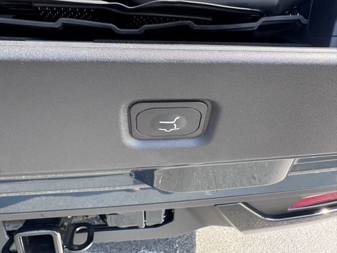 Used 2025 Ford Expedition Tremor image 48