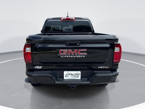 Certified 2026 GMC Canyon AT4 w/ AT4 Premium Package AWD/4WD image 7
