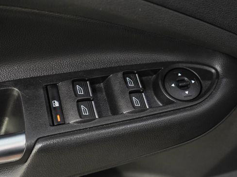 Used 2017 Ford Escape SE w/ Equipment Group 201A AWD/4WD image 22