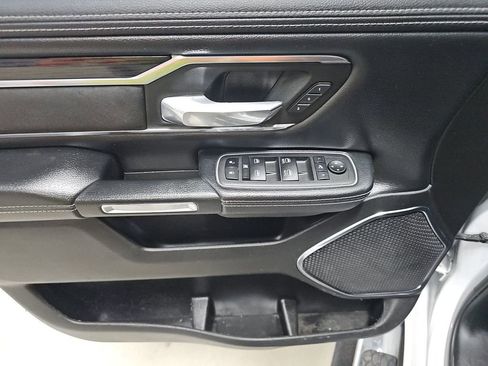 Used 2024 RAM 1500 Laramie image 9