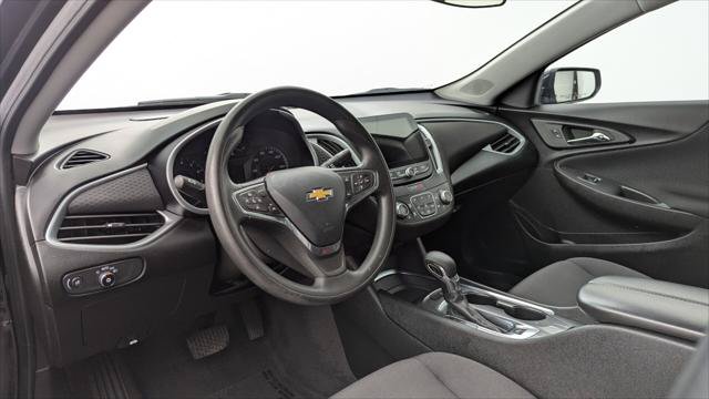 Used 2023 Chevrolet Malibu LT FWD image 23