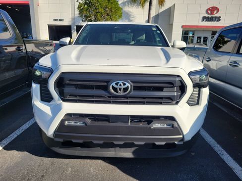 Used 2024 Toyota Tacoma SR5 image 2