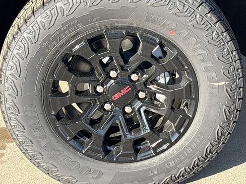 New 2026 GMC Canyon Elevation w/ Technology Package RWD image 10