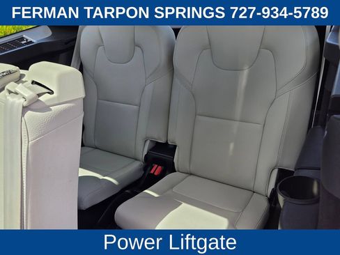 Certified 2025 Volvo XC90 B5 Core w/ Climate Package AWD/4WD image 16