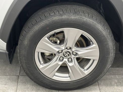 Used 2024 Toyota RAV4 XLE image 6