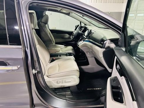 Used 2023 Honda Odyssey Elite image 38