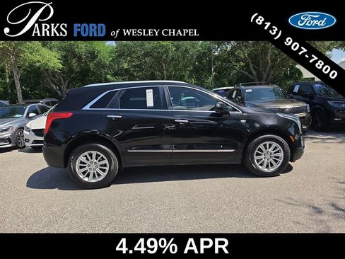 Used 2017 Cadillac XT5 FWD w/ LPO, Wheel Lock Package image 3