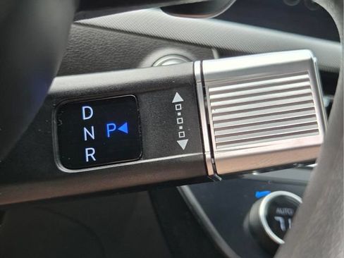 Used 2025 Hyundai Sonata SEL FWD image 29