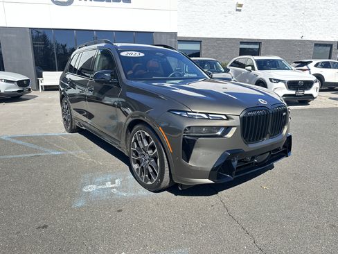 Used 2023 BMW X7 M60i w/ Executive Package image 13