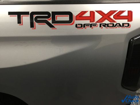 Used 2017 Toyota Tundra SR5 image 19