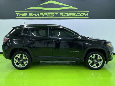 Used 2018 Jeep Compass Limited w/ Safe & Security Group AWD/4WD image 10
