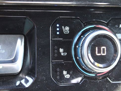 Used 2024 GMC Sierra 2500 AT4 w/ AT4 Premium Plus Package image 42