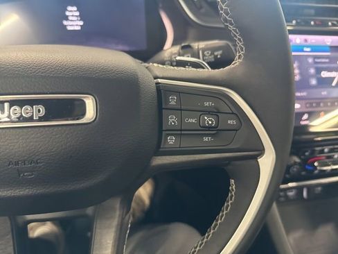 Used 2023 Jeep Grand Cherokee L Limited w/ Luxury Tech Group II image 41