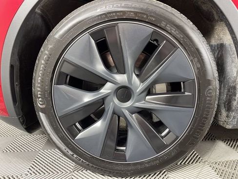 Used 2024 Tesla Model Y Long Range image 12