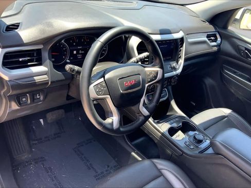 Used 2023 GMC Acadia SLT FWD image 17