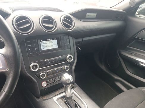 Used 2021 Ford Mustang Coupe RWD image 7