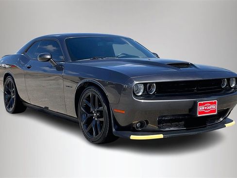 Used 2022 Dodge Challenger R/T w/ Plus Package image 1
