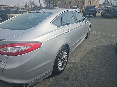 Used 2016 Ford Fusion Titanium image 3
