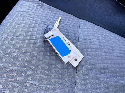 Used 2014 Toyota Camry SE image 16