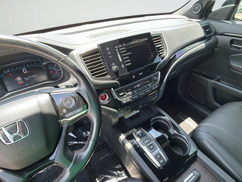 Used 2020 Honda Pilot Black Edition image 23